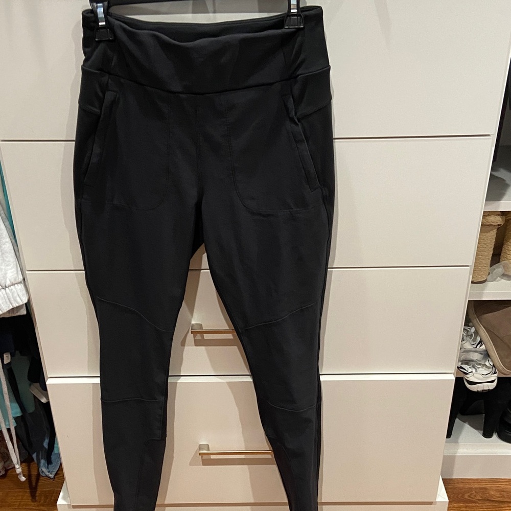 Athleta Black work to gym and travel Leggings.